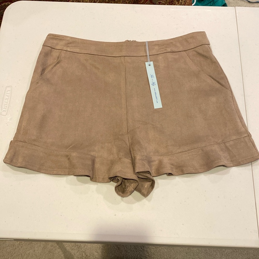 She + Sky Tan Women's Shorts